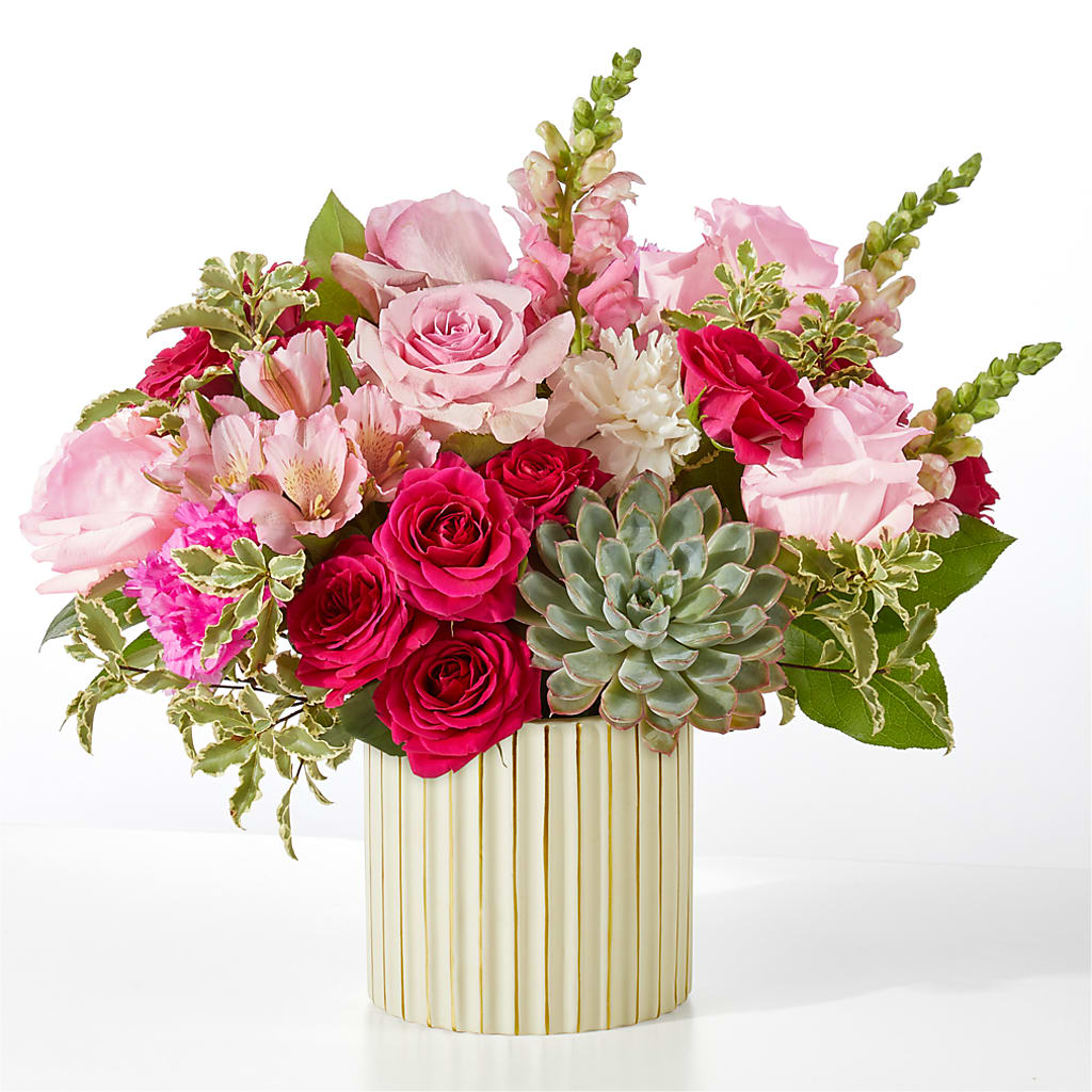 Magenta Musings Bouquet – Simply Flowers, Moscow TN