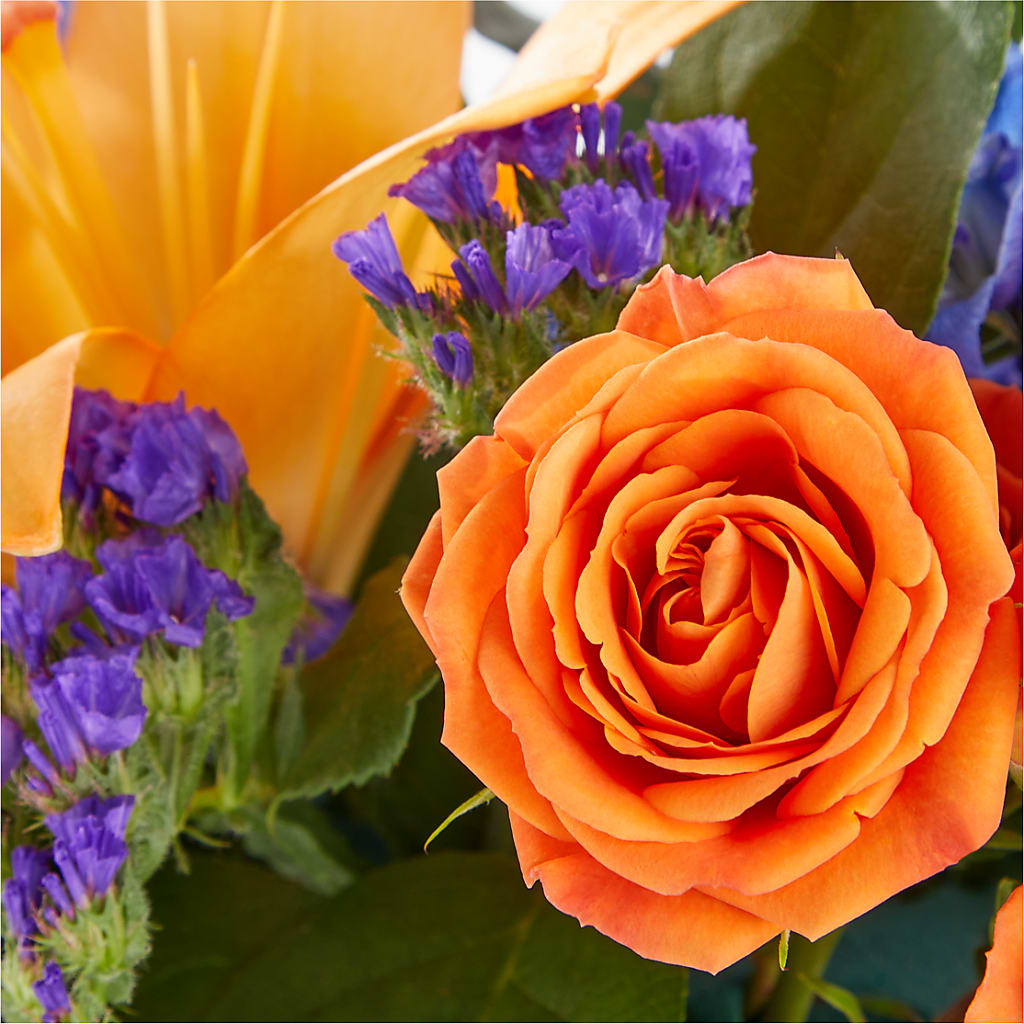 Radiant Citrus Box Bouquet – Simply Flowers, Moscow TN