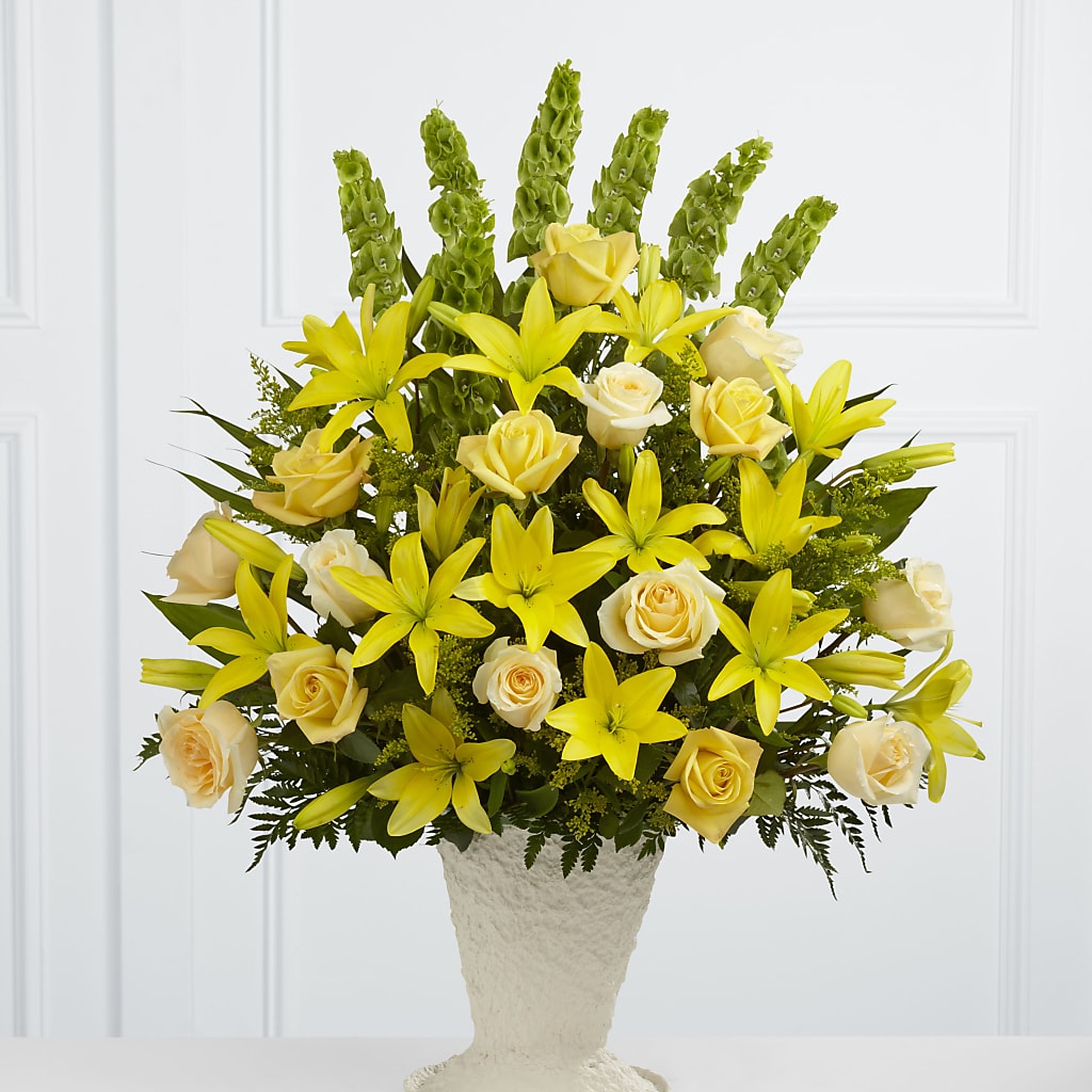 Golden Memories Arrangement – Simply Flowers, Moscow TN