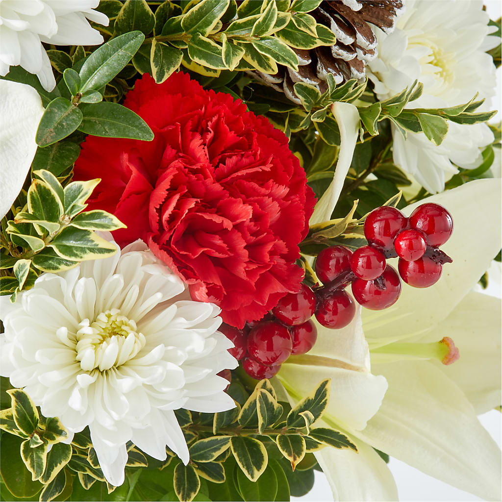 Festive Moments Tree –  Simply Flowers, Moscow TN