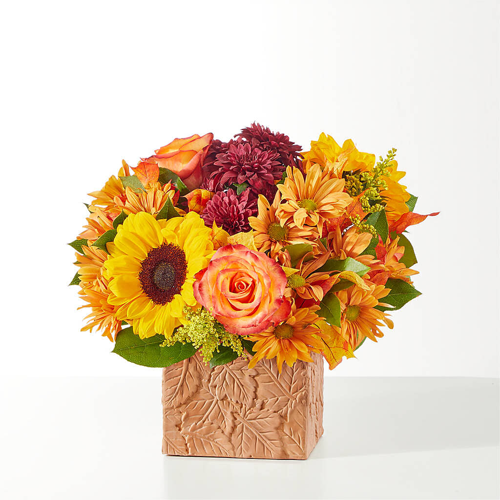 The Outdoors Bouquet –  Simply Flowers, Moscow TN