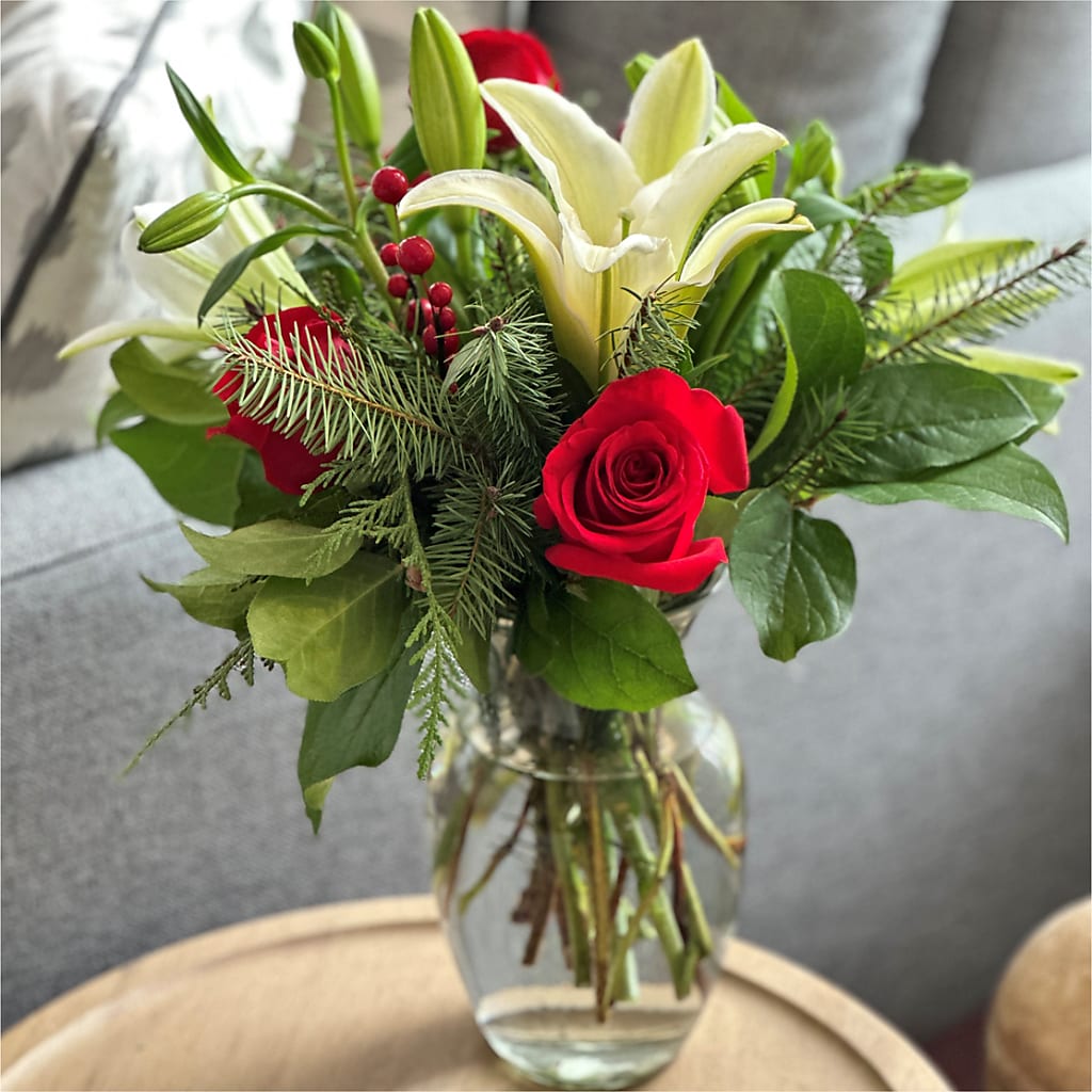 Sparkling Snowflakes Bouquet –  Simply Flowers, Moscow TN