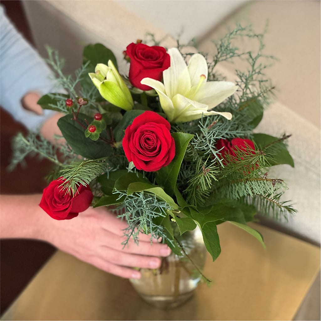 Glittering Lights Bouquet –  Simply Flowers, Moscow TN