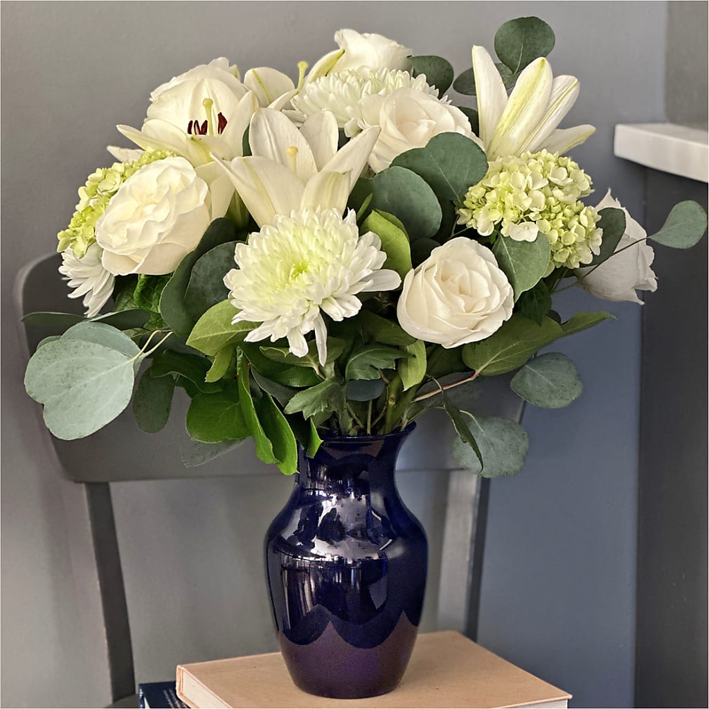 Snowy Dreams Bouquet –  Simply Flowers, Moscow TN