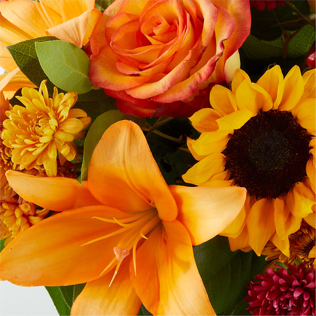 Grateful Centerpiece –  Simply Flowers, Moscow TN
