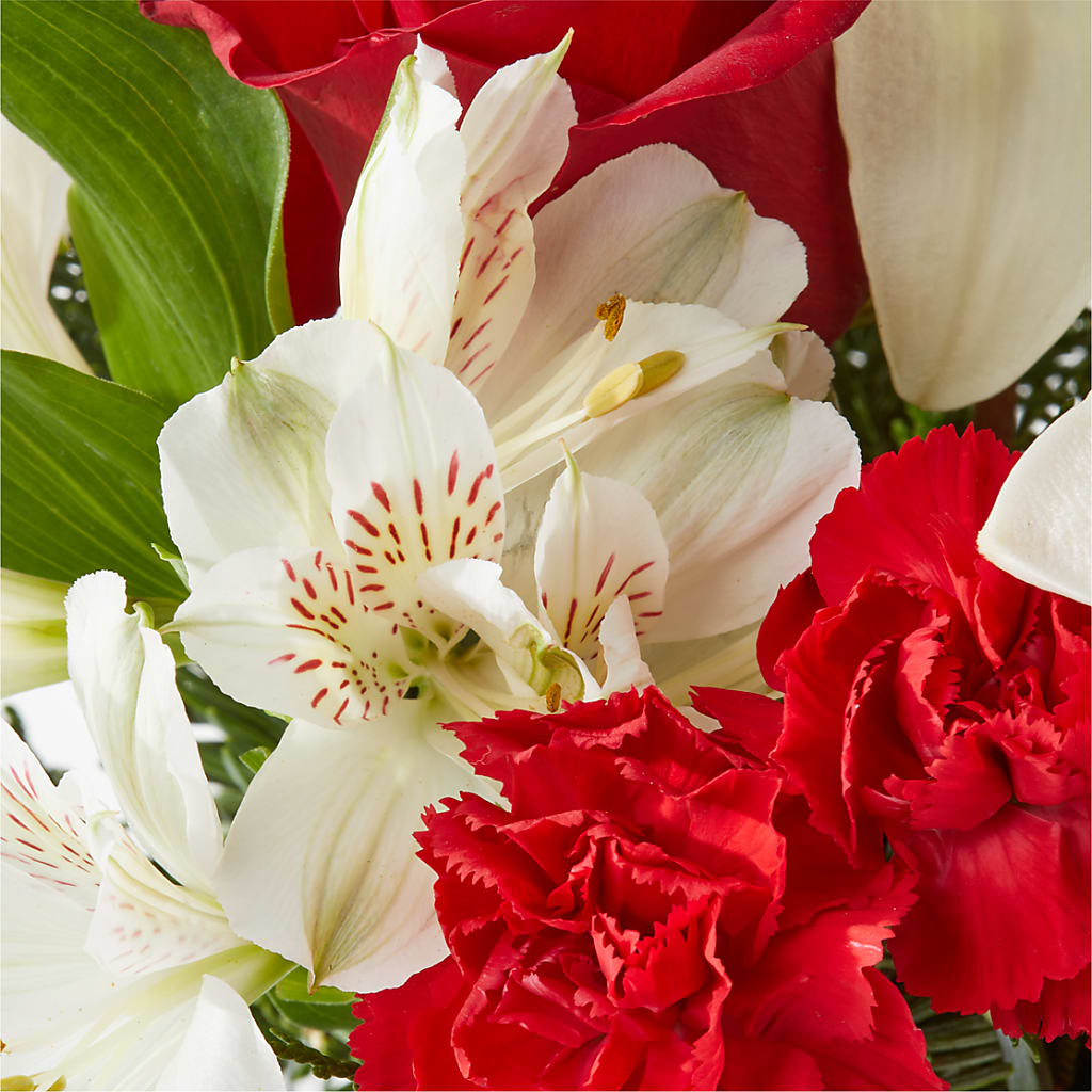 Holiday Season Bouquet –  Simply Flowers, Moscow TN