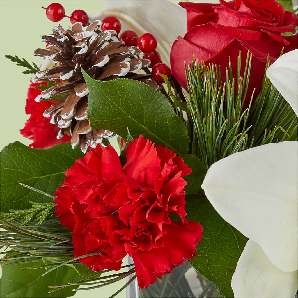 Glistening Icicles Bouquet –  Simply Flowers, Moscow TN