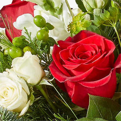 Deck the Halls Bouquet –  Simply Flowers, Moscow TN
