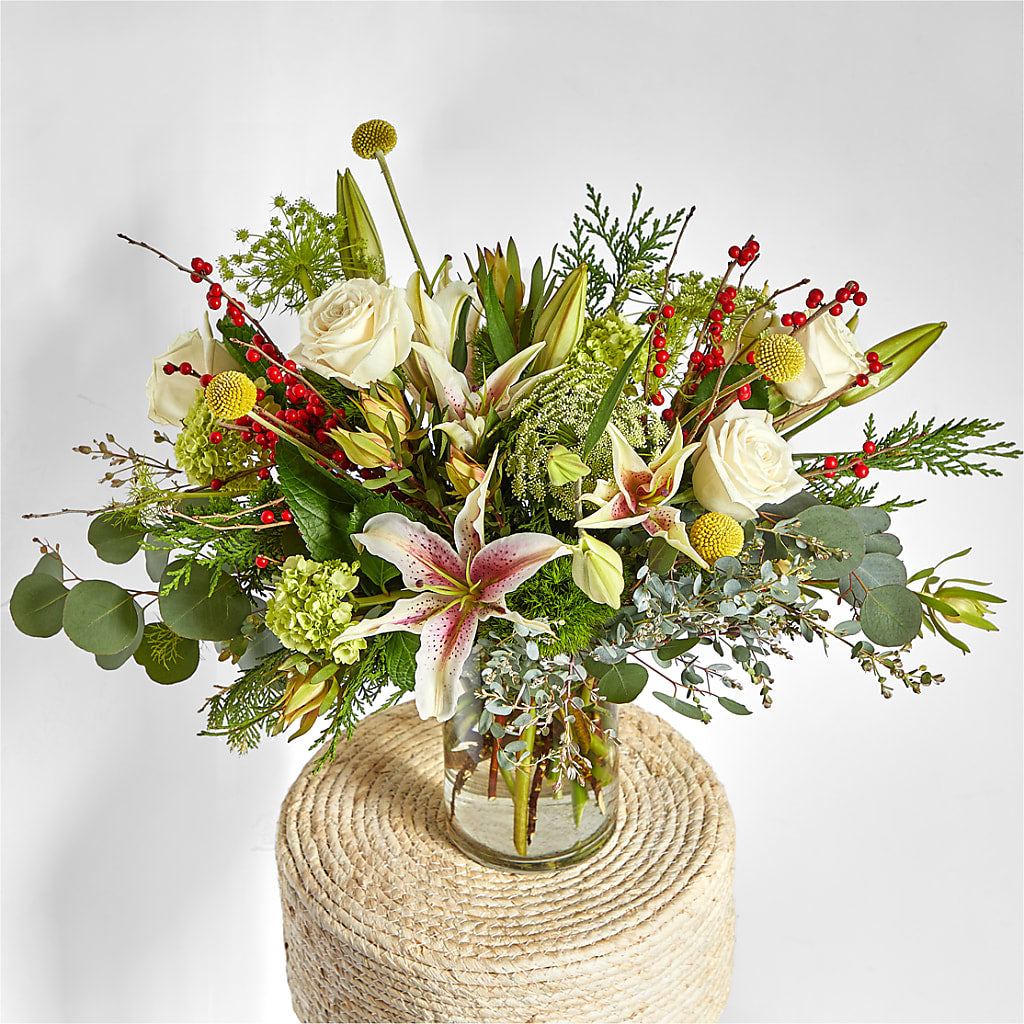 Berry & Bright Bouquet –  Simply Flowers, Moscow TN