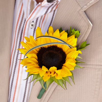 Free Spirit Boutonniere –  Simply Flowers, Moscow TN